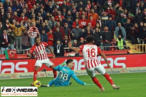 Phân tích Fenerbahce vs Antalyaspor 1h45 ngày 23/8