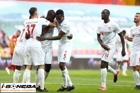 Nhận định dự đoán Sivasspor vs Qarabag 0h55 ngày 6/11