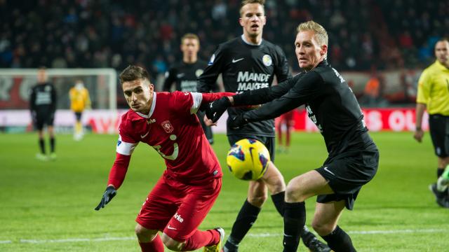 Dự đoán nhận định Twente Enschede vs RKC Waalwijk 01h45 ngày 19/12