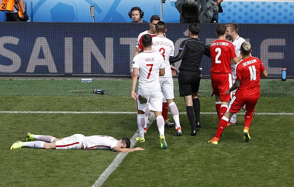 Thụy Sỹ 1 - 1 Ba Lan (Euro 2016, vòng )